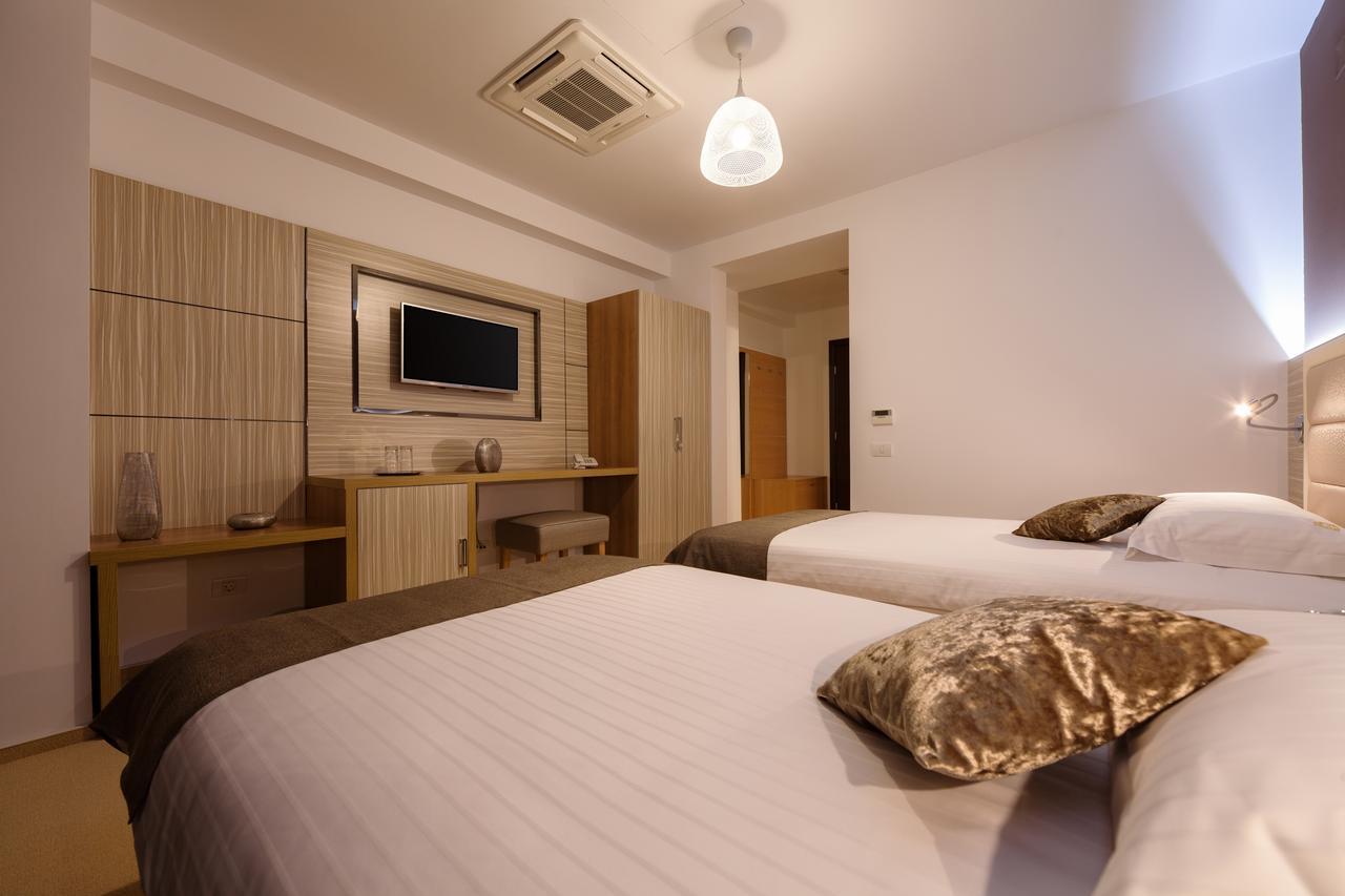 Premium Wellness Institute Hotel Bucharest Exterior photo